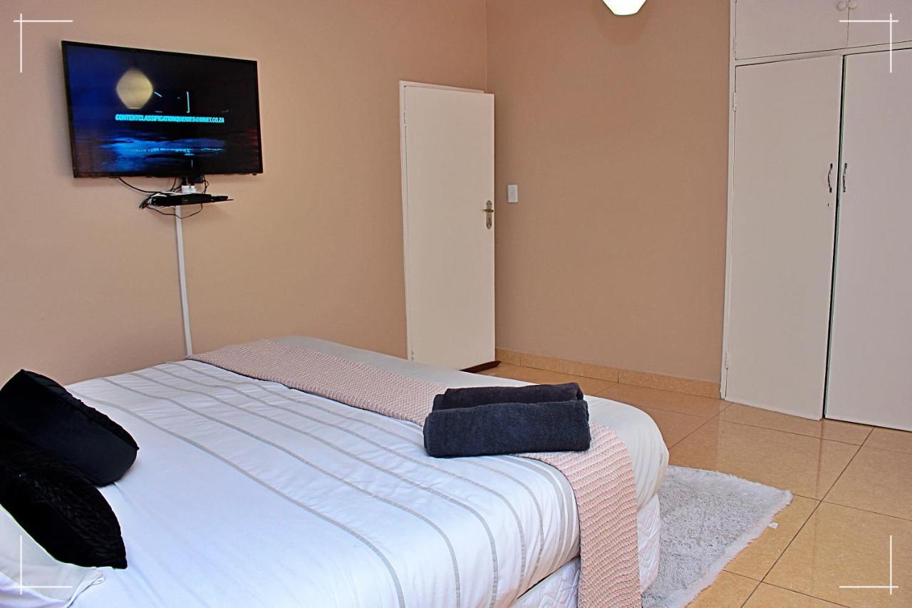 The Global Link Hub Hotell Pretoria-Noord Exteriör bild