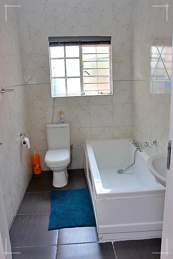 The Global Link Hub Hotell Pretoria-Noord Exteriör bild