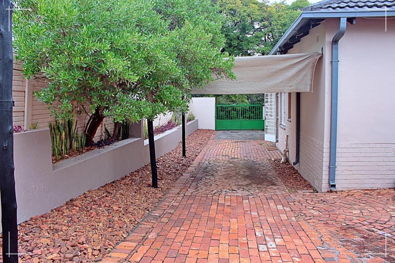 The Global Link Hub Hotell Pretoria-Noord Exteriör bild